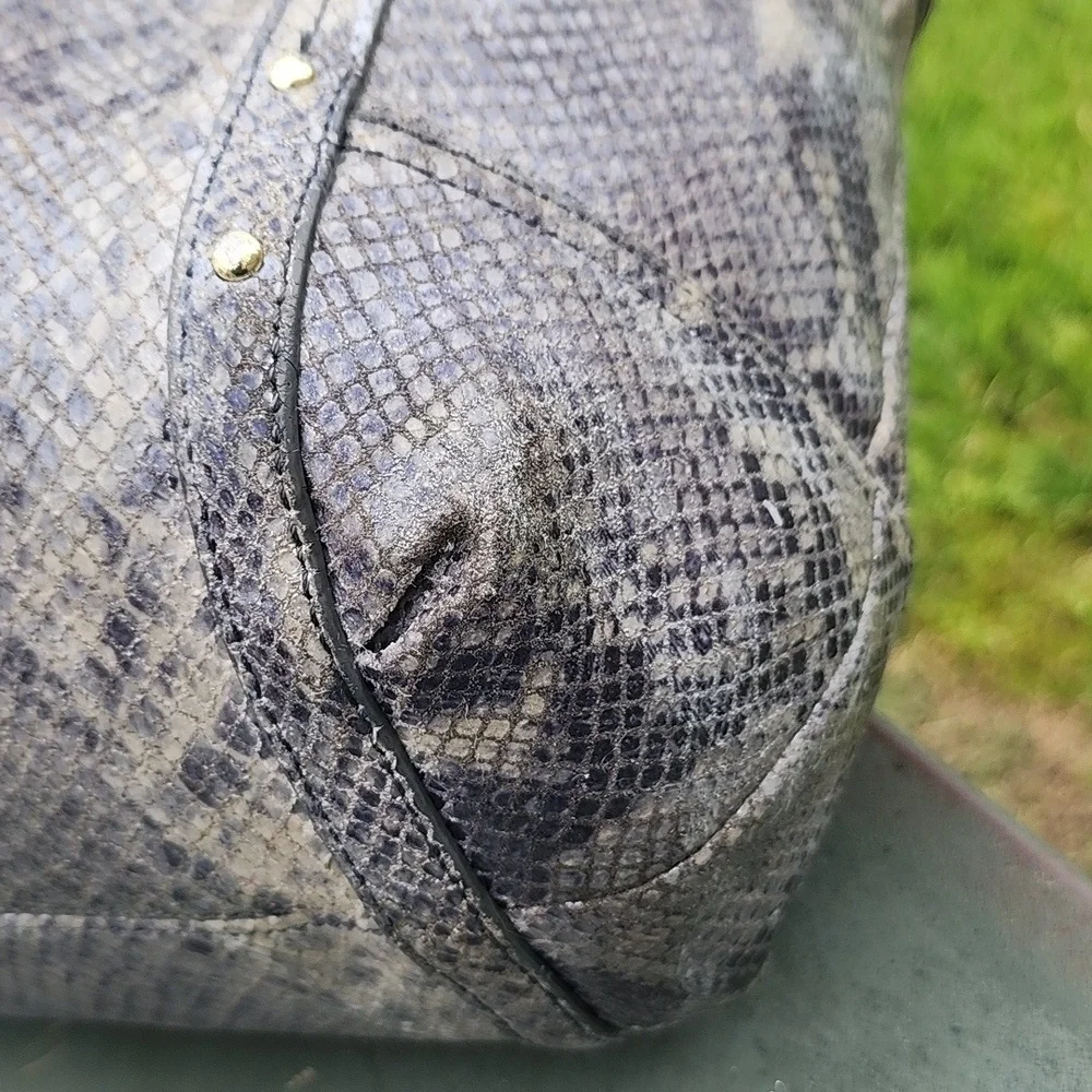 Coach Light Grey/Beige Python Embossed Leather Shoulder Tote Bag - Picture 6 of 15